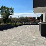 Apartament Sunrise With Private Parking *