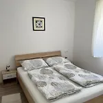 Apartament Sunrise With Private Parking
