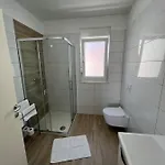Sunrise With Private Parking Apartament