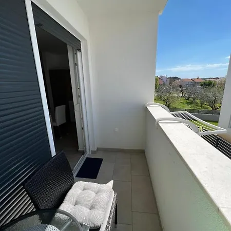 Apartamento Sunrise With Private Parking Pula