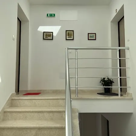 Sunrise With Private Parking