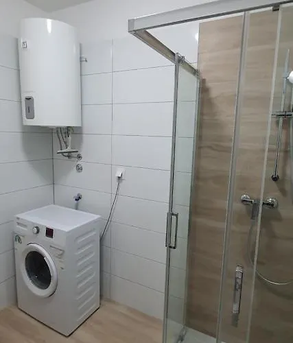 Sunrise With Private Parking 아파트 *