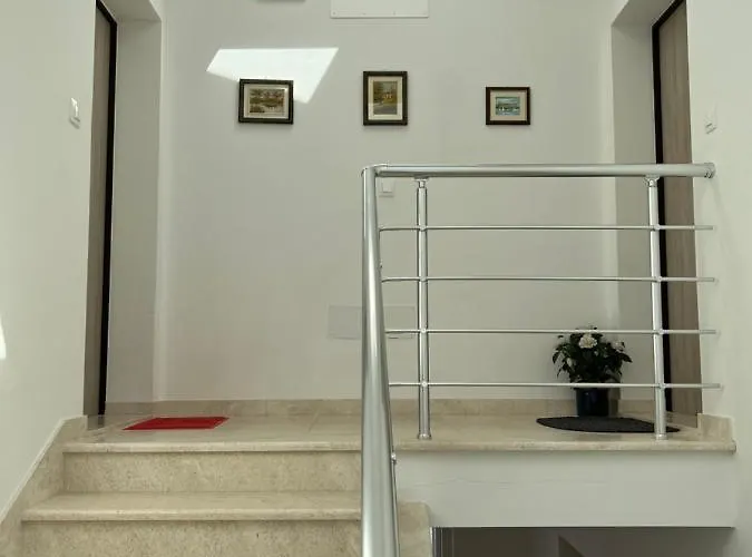 Sunrise With Private Parking