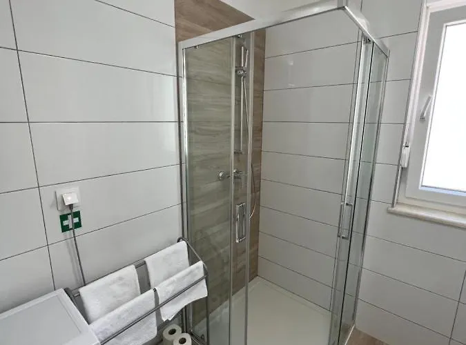 Sunrise With Private Parking