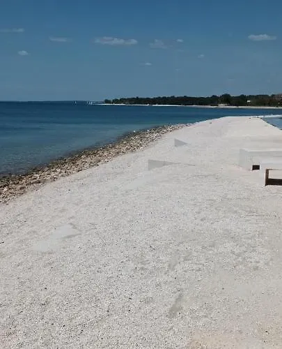 아파트 Sunrise With Private Parking