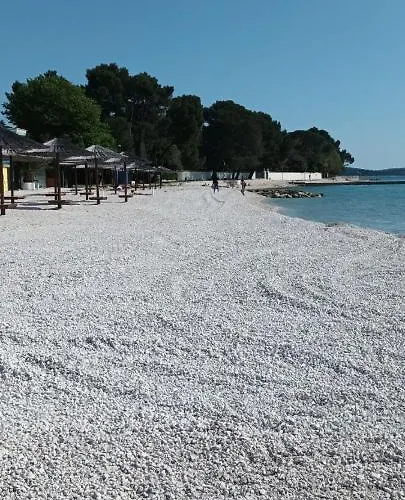 Sunrise With Private Parking 아파트