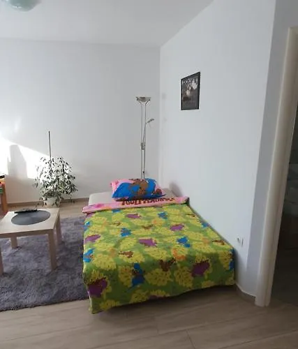 Sunrise With Private Parking Appartement Pula