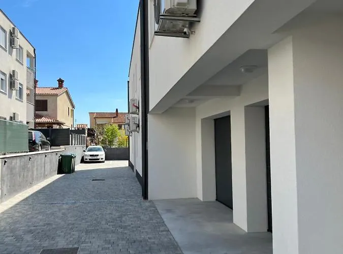 Appartement Sunrise With Private Parking Pula