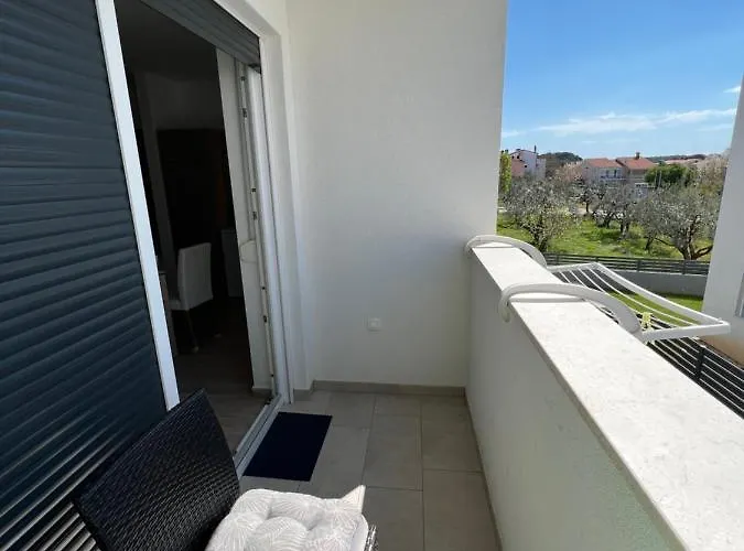 Appartement Sunrise With Private Parking Pula